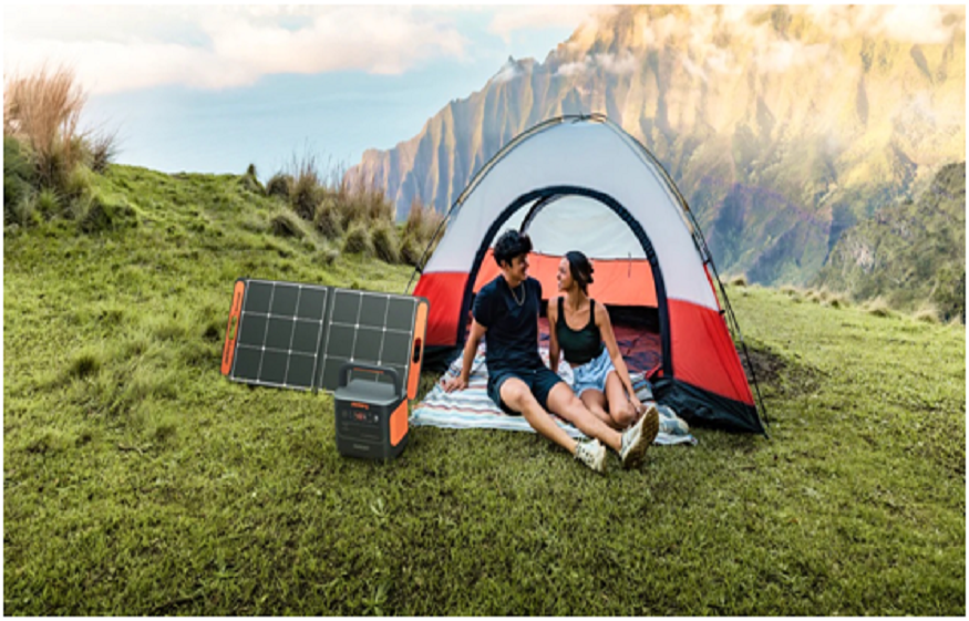 solar-powered battery pack